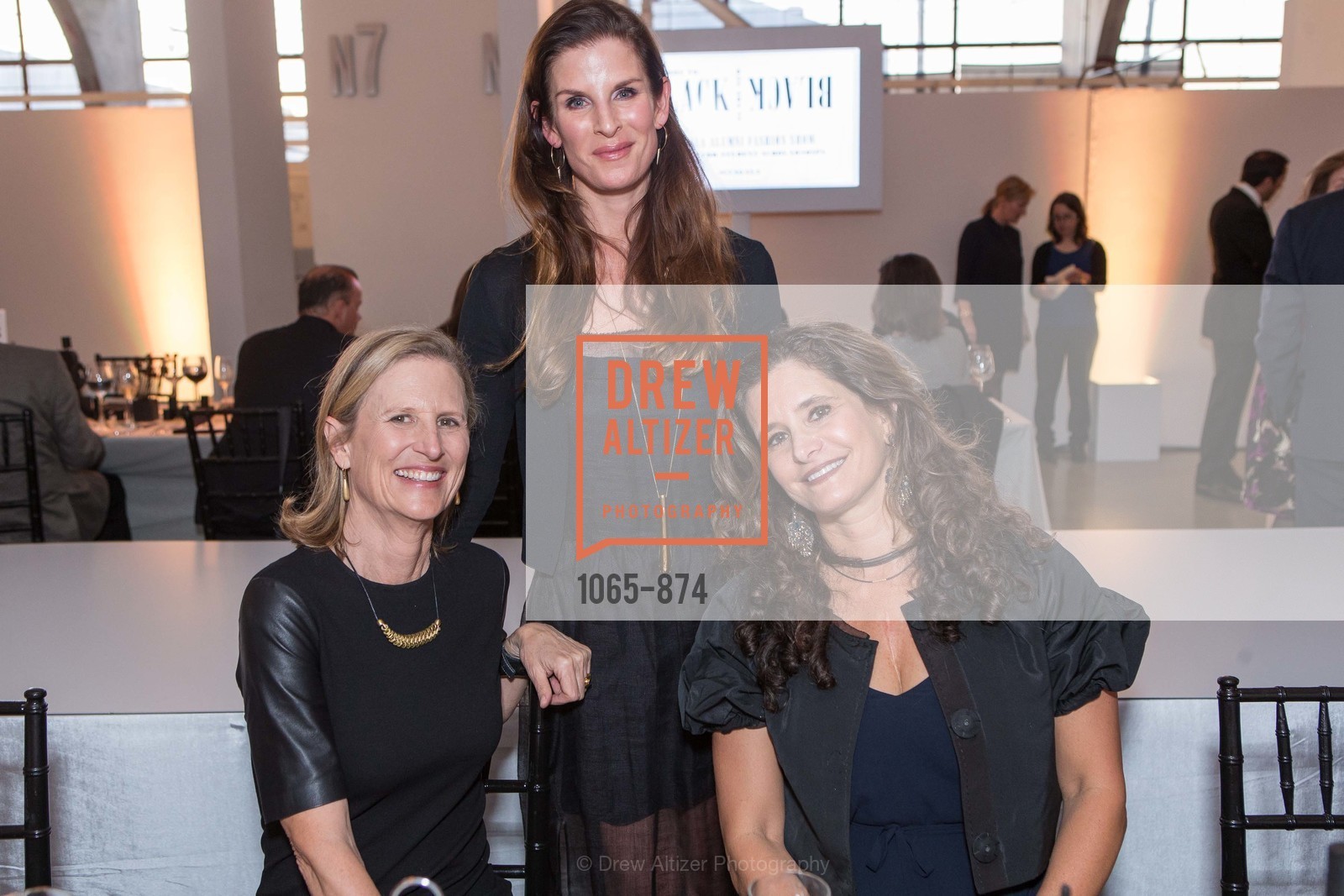 Suzanne Schutte, Leslie Podell, Carol Leardoll, Black is the New Black: CCA Gala Alumni Fashion Show, US, March 26th, 2015, Photo #1065-874 Suzanne Schutte, Leslie Podell, Carol Leardoll, Photo #1065-874