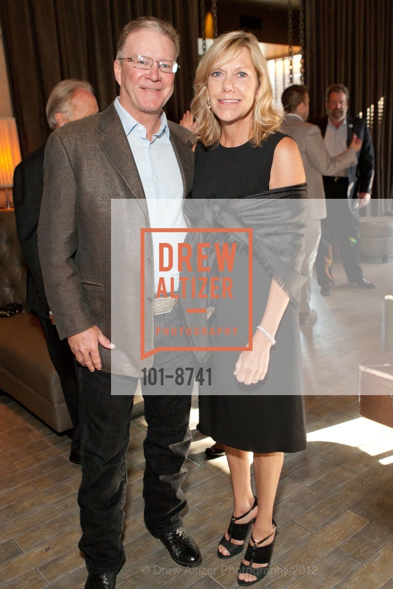 Steve Hearst, Barbara Hearst, BEST BUDDIES Benefit, US, July 30th, 2012, Photo #101-8741 Steve Hearst, Barbara Hearst, Photo #101-8741