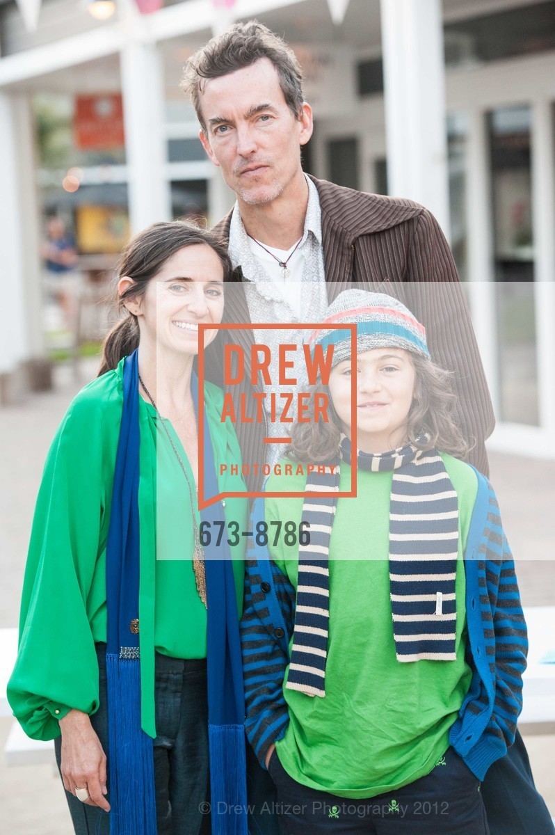 Erica Tanov, Hugo Tanov, Steven Emerson, Photo #673-8786