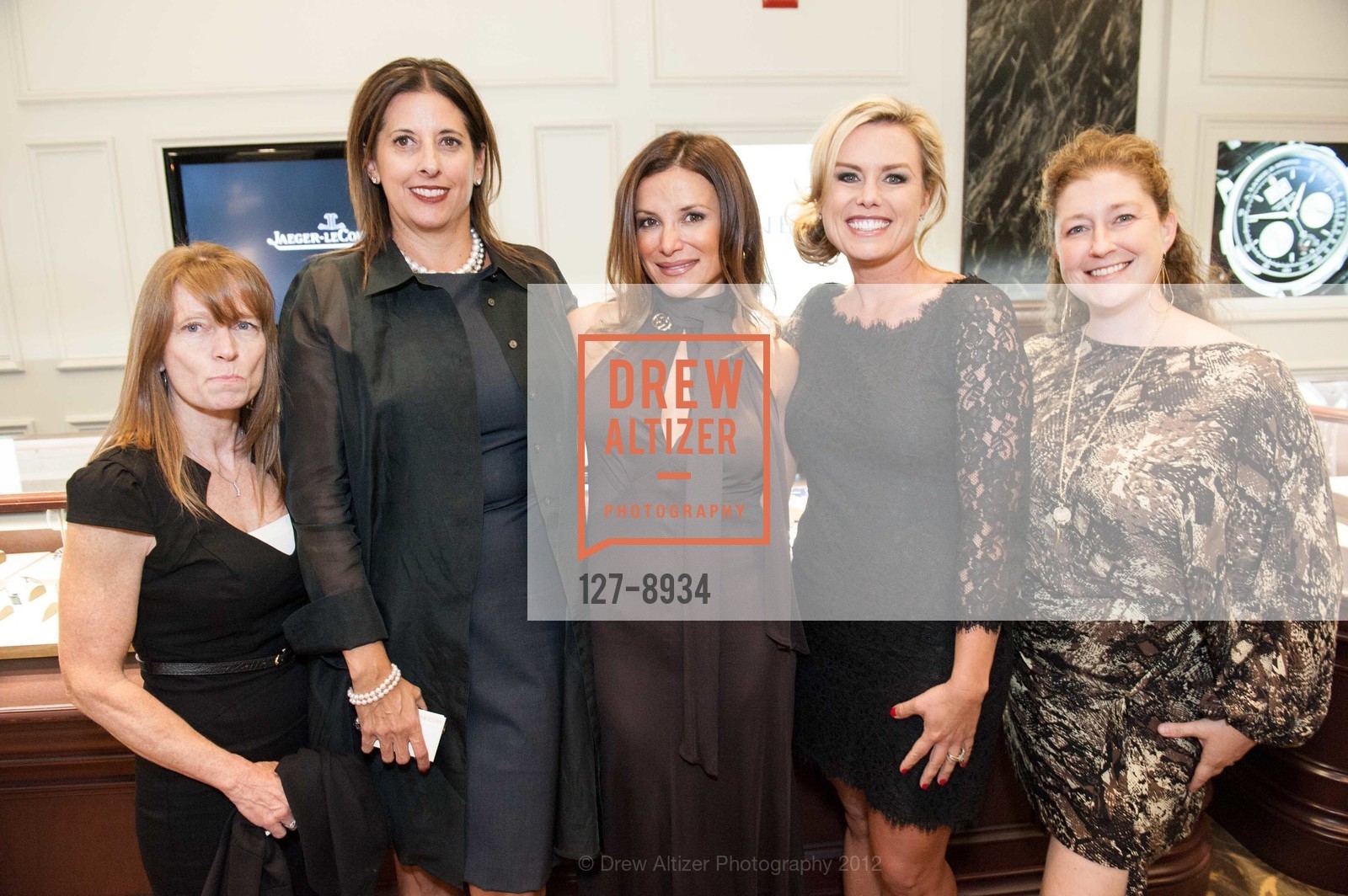 Patty Matthews, Nicole Bromstad, Claudia Ross, Brooke Sevenau, Melanie King, Whisky, Wine & Diamonds at SHREVE & CO, US, October 9th, 2012, Photo #127-8934 Patty Matthews, Nicole Bromstad, Claudia Ross, Brooke Sevenau, Melanie King, Photo #127-8934