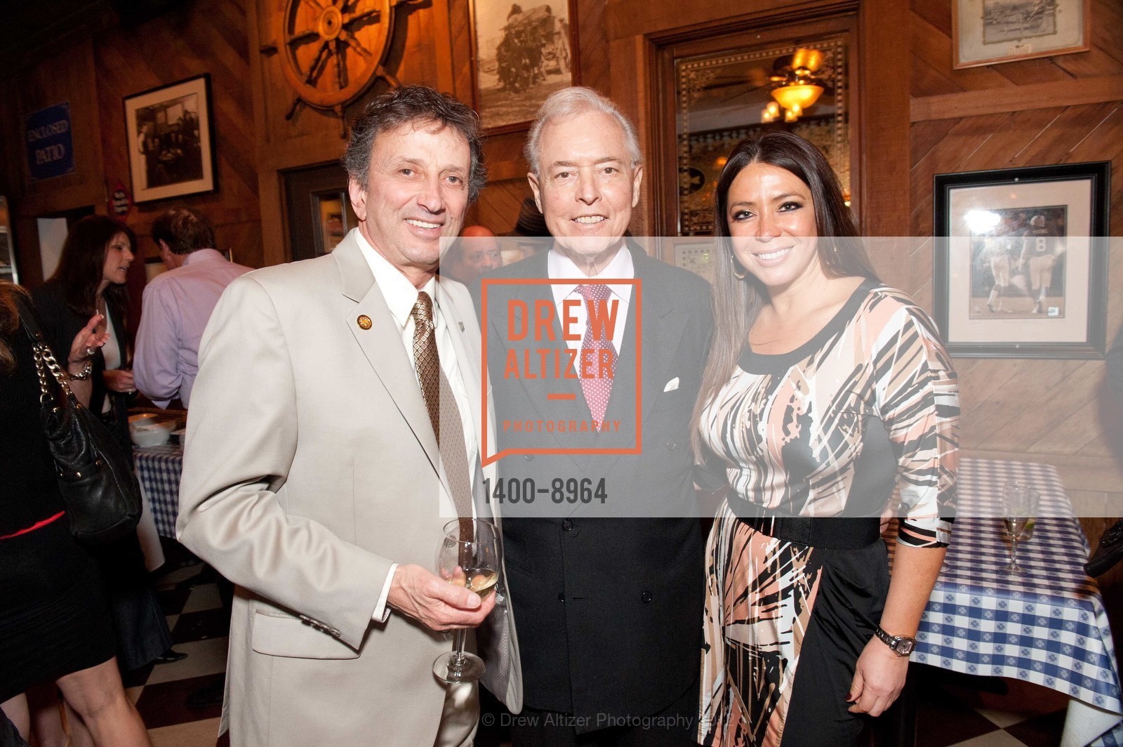 Jerry Dal Bozzo, Arnold Laub, Maria Barrios, The Old Clam House 150th Anniversary Party, US, February 23rd, 2012, Photo #1400-8964 Jerry Dal Bozzo, Arnold Laub, Maria Barrios, Photo #1400-8964