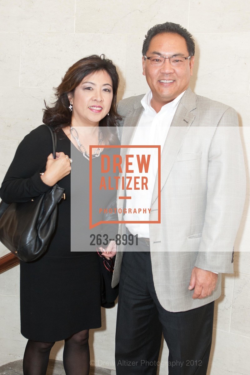 Diane Endo, Dean Osaki, Donor Opening Cocktail Reception: ROYAL TREASURE ROM THE LOUVRE, US, November 15th, 2012, Photo #263-8991 Diane Endo, Dean Osaki, Photo #263-8991