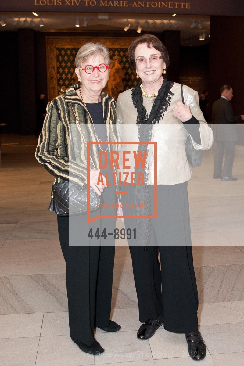 Evy Pearce, Sheila Wishek, Donor Opening Cocktail Reception: ROYAL TREASURE ROM THE LOUVRE, US, November 15th, 2012, Photo #444-8991 Evy Pearce, Sheila Wishek, Photo #444-8991