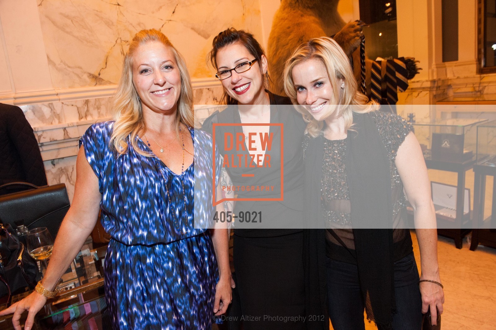 Kerry Malone, Nicole Archer, Leah Stern, Wingtip Flagship Store Grand Opening, US. 550 Montgomery Street, September 27th, 2012, Photo #405-9021 Kerry Malone, Nicole Archer, Leah Stern, Photo #405-9021