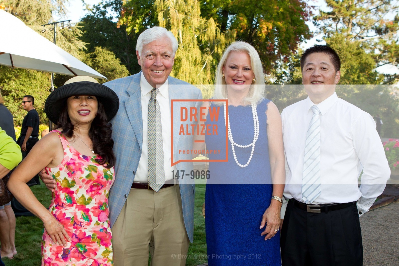 Sharon Seto, Bob Friese, Chandra Friese, David Seto, Photo #147-9086