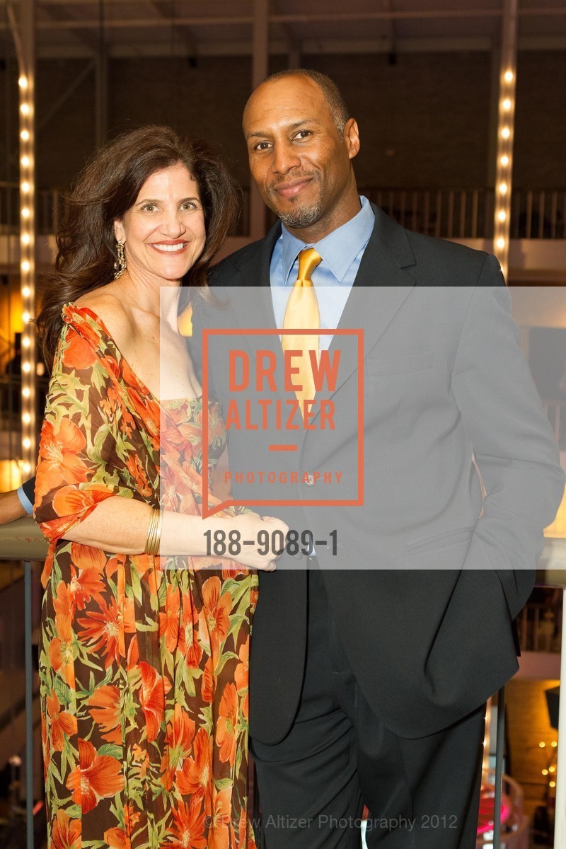 Lisa Davis, Lance Davis, DIFFA'S DINING BY DESIGN Table Hop & Taste, US, November 14th, 2012, Photo #188-9089-1 Lisa Davis, Lance Davis, Photo #188-9089-1