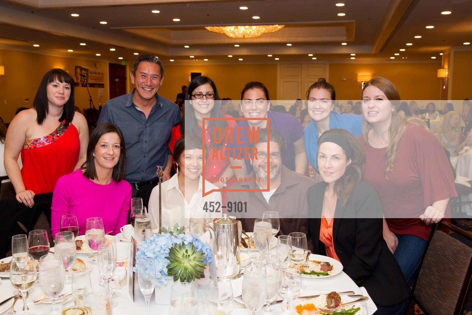 Richard Chan, Angela Cortabitarte, Jorge Perez-Olmo, Kelly MacDougall, Unforgettable Hearts and Homes 35th Anniversary Luncheon, US, October 26th, 2012, Photo #452-9101 Richard Chan, Angela Cortabitarte, Jorge Perez-Olmo, Kelly MacDougall, Photo #452-9101