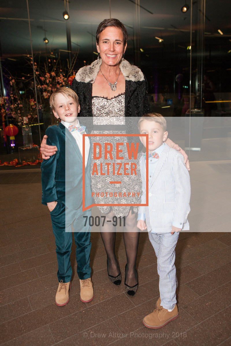 Harlan Deikel, Laura Deikel, Manny Deikel, Heart to Heart, de Young Museum. 50 Hagiwara Tea Garden Dr, San Francisco, CA 94118, February 13th, 2016, Photo #7007-911 Harlan Deikel, Laura Deikel, Manny Deikel, Photo #7007-911
