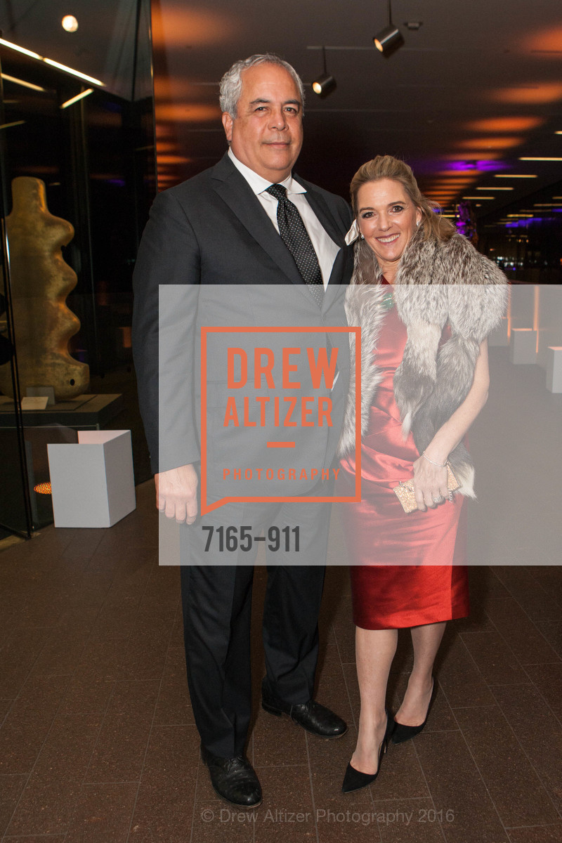 Victor Prieto, Nicole Prieto, Heart to Heart, de Young Museum. 50 Hagiwara Tea Garden Dr, San Francisco, CA 94118, February 13th, 2016, Photo #7165-911 Victor Prieto, Nicole Prieto, Photo #7165-911