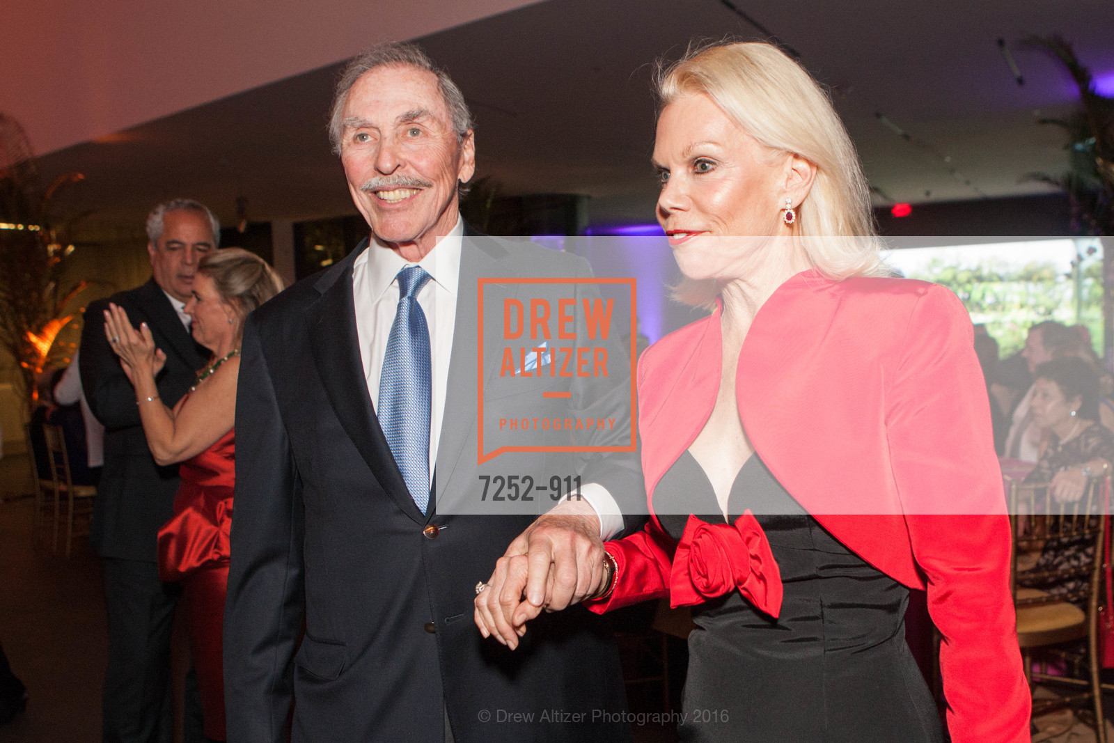 Harvey Glasser, Sandra Farris, Heart to Heart, de Young Museum. 50 Hagiwara Tea Garden Dr, San Francisco, CA 94118, February 13th, 2016, Photo #7252-911 Harvey Glasser, Sandra Farris, Photo #7252-911