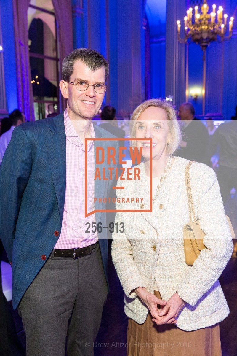 Wes Mitchell, Peggy Newton, SFMOMA Conversations and Cocktails, San Francisco War Memorial & Performing Arts Center. 401 Van Ness Ave #110, San Francisco, CA 94102, February 17th, 2016, Photo #256-913 Wes Mitchell, Peggy Newton, Photo #256-913