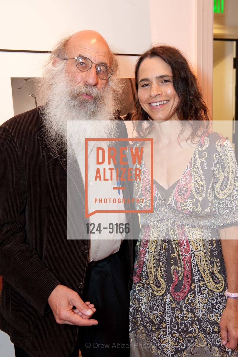 Malcolm Margolin, Anna Weinstein, CALIFORNIA HISTORICAL SOCIETY Reception Honoring Congresswoman Nancy Pelosi, US, August 7th, 2012, Photo #124-9166 Malcolm Margolin, Anna Weinstein, Photo #124-9166