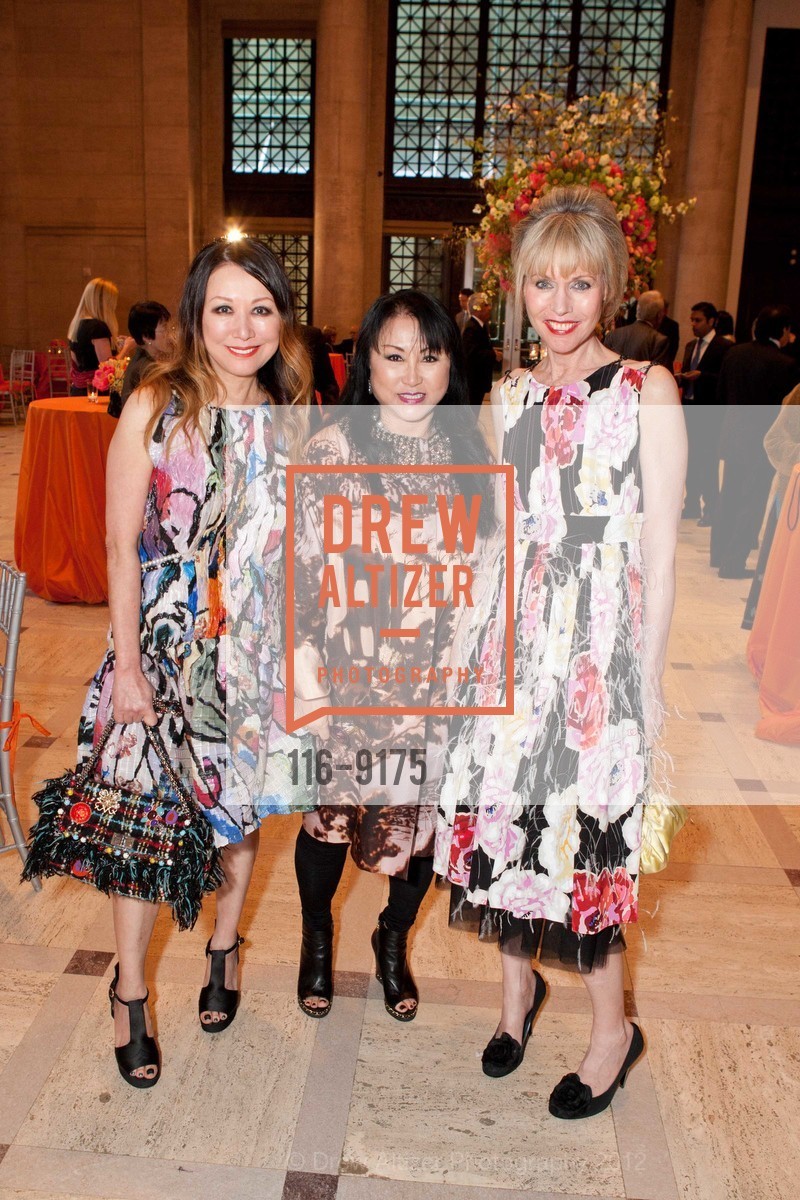 Ciina Feng, Suno Kay Osterweis, Christine Suppes, ASIAN ART CONTEMPORARY GALA: Phantoms of Asla Gala, US, May 16th, 2012, Photo #116-9175 Ciina Feng, Suno Kay Osterweis, Christine Suppes, Photo #116-9175