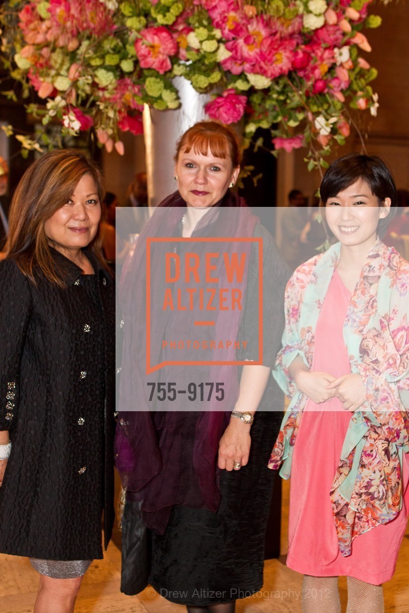 Nanci Nishimura, Melissa Rinne, Aki Kondo, ASIAN ART CONTEMPORARY GALA: Phantoms of Asla Gala, US, May 16th, 2012, Photo #755-9175 Nanci Nishimura, Melissa Rinne, Aki Kondo, Photo #755-9175