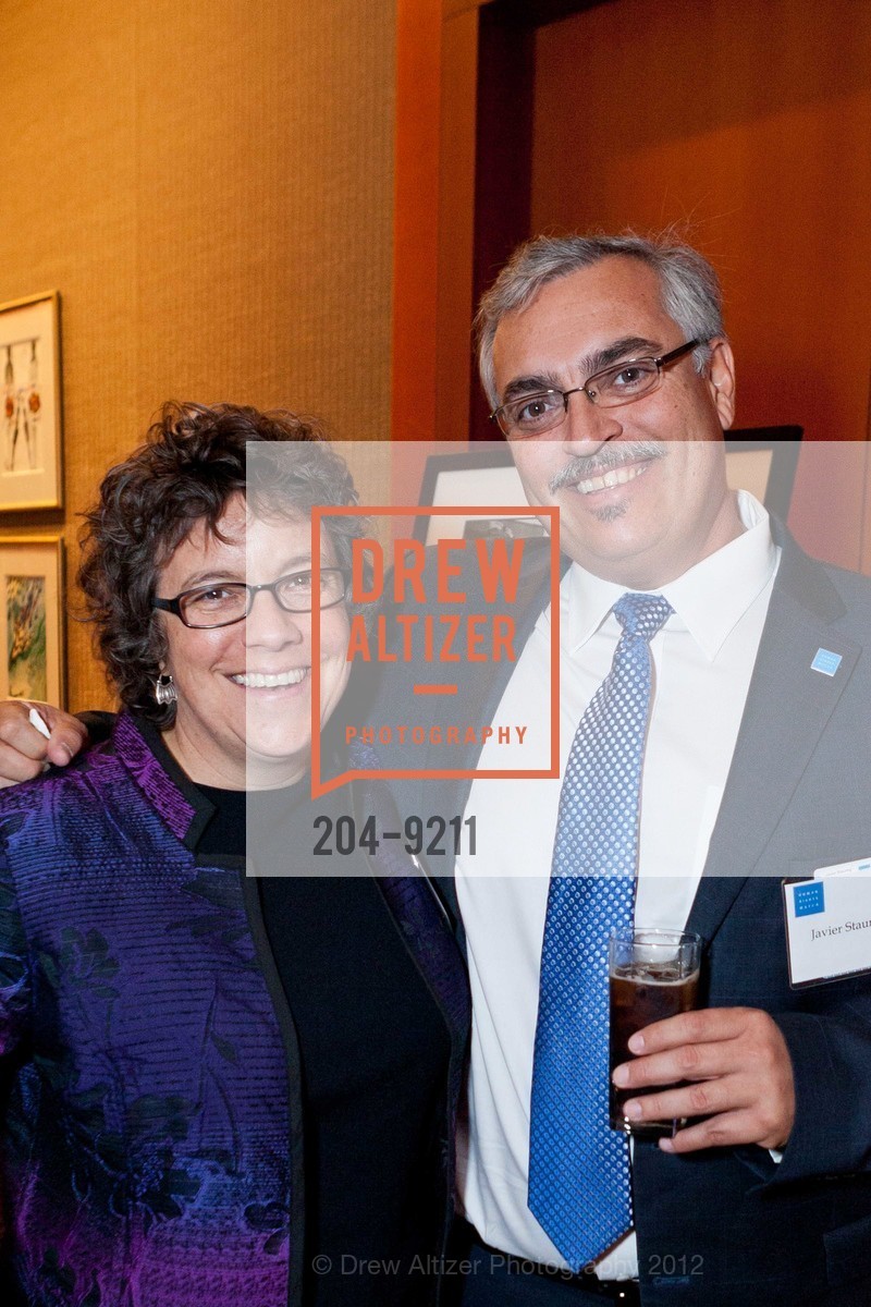 Elizabeth Calvin, Javier Stauring, Photo #204-9211
