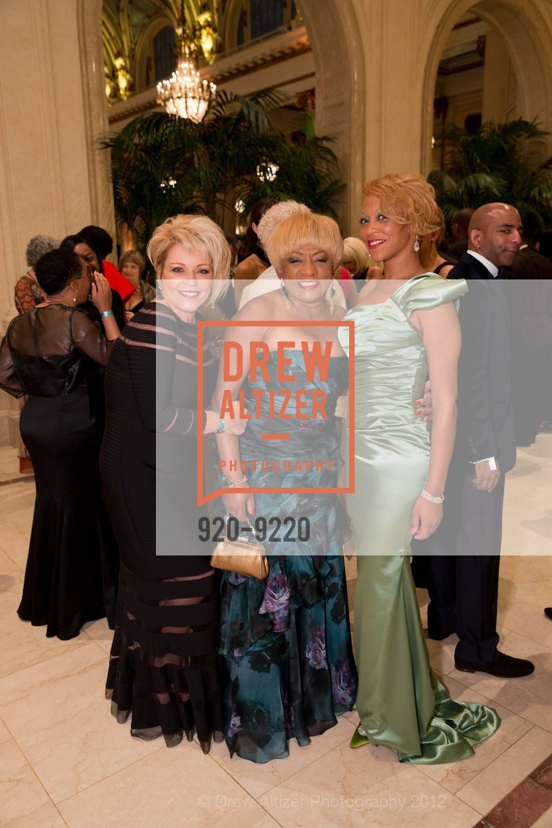 Adrienne Gaines, Brenda Wright, Amanda Wright, Photo #920-9220