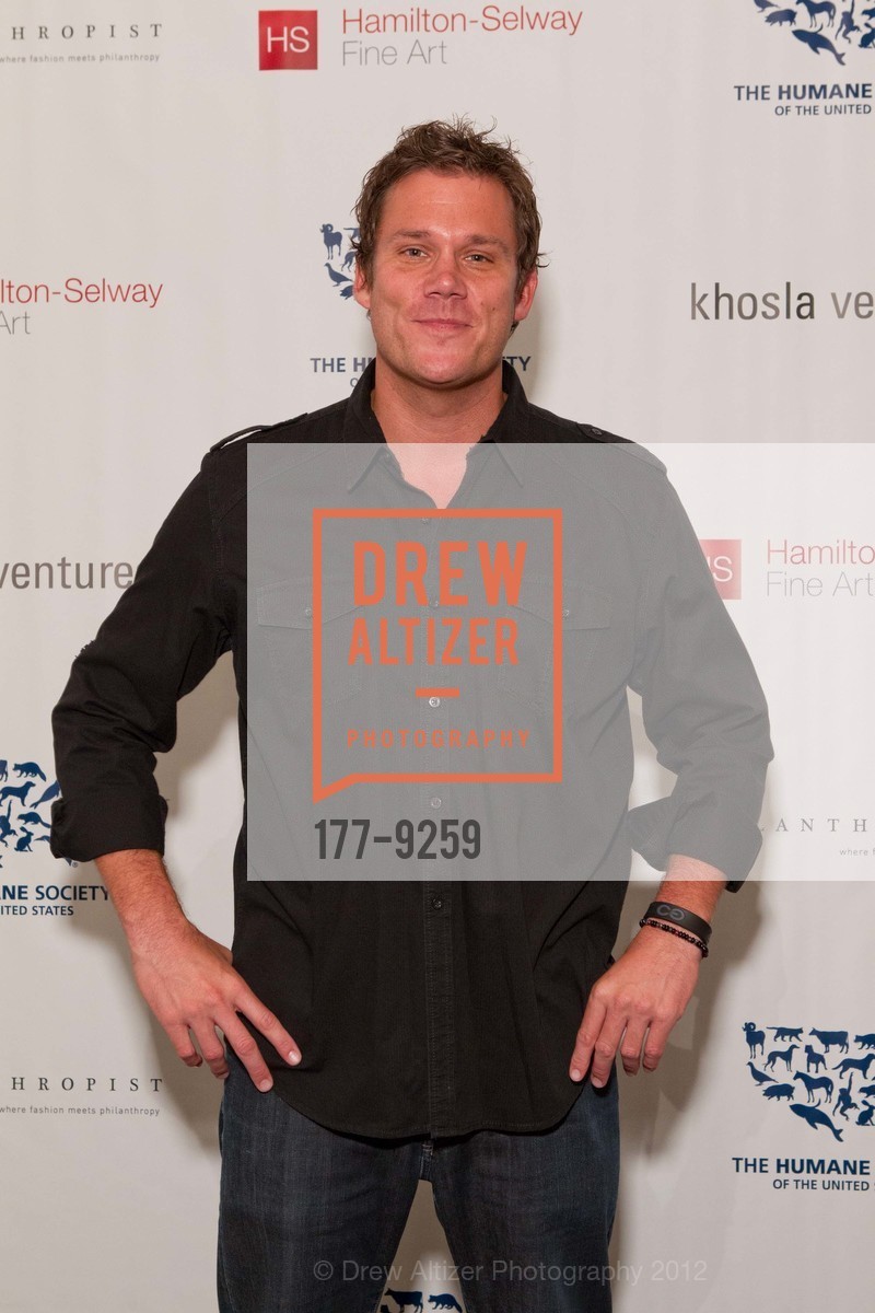 Bob Guiney, THE HUMANE SOCIETY OF THE UNITED STATES Presents To the Rescue! Saving Animal Lives San Francisco, Terra Gallery. 511 Harrison Street, September 29th, 2012, Photo #177-9259 Bob Guiney, Photo #177-9259