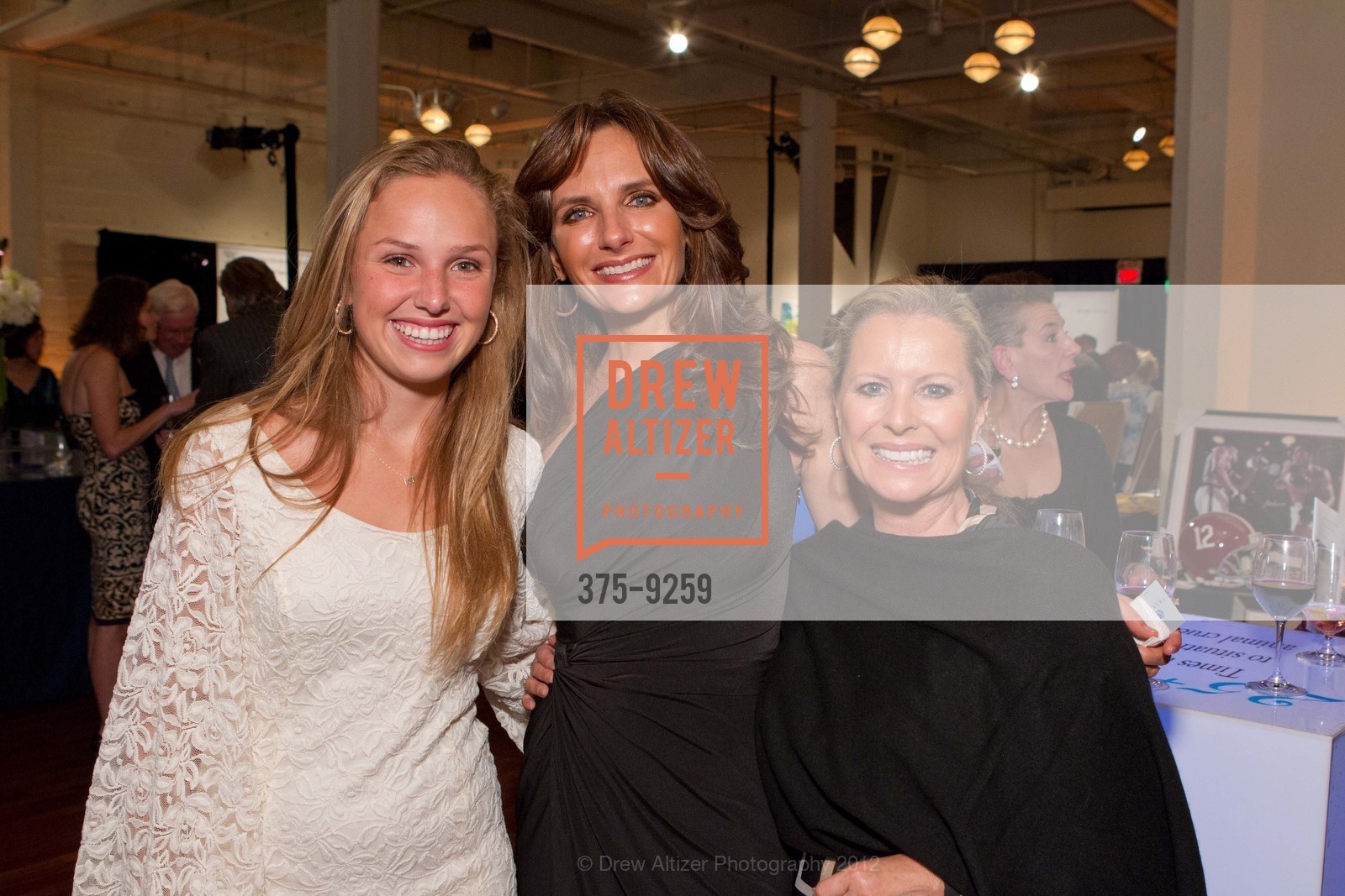 Olivia Simonson, Lisa Fletcher, Christina Morgan, THE HUMANE SOCIETY OF THE UNITED STATES Presents To the Rescue! Saving Animal Lives San Francisco, Terra Gallery. 511 Harrison Street, September 29th, 2012, Photo #375-9259 Olivia Simonson, Lisa Fletcher, Christina Morgan, Photo #375-9259