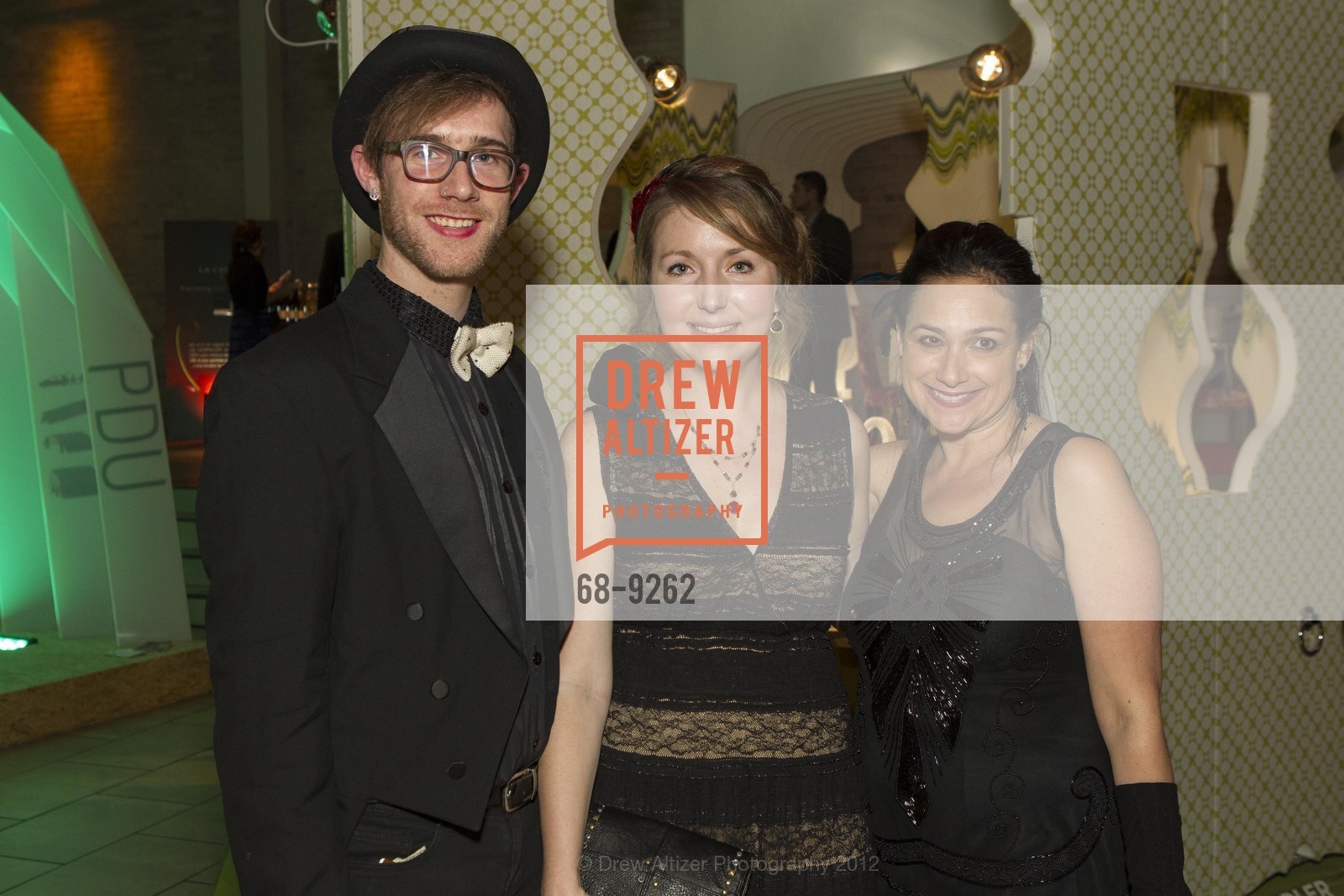 Cantwell Muckenfuss, Megan Carmody, Johanna Bialkin, DIFFA'S DINING BY DESIGN Gala, US, November 15th, 2012, Photo #68-9262 Cantwell Muckenfuss, Megan Carmody, Johanna Bialkin, Photo #68-9262