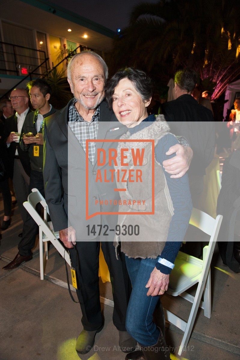 Saul Feldman, Gloria Feldman, TNDC's 20th Annual Celebrity Pool Toss, US, October 10th, 2012, Photo #1472-9300 Saul Feldman, Gloria Feldman, Photo #1472-9300