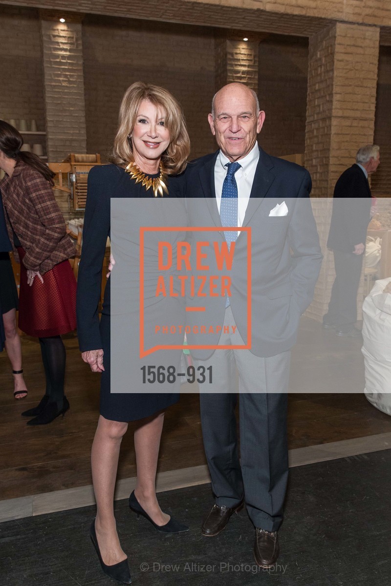Lonna Wais, Paul Violich, FOG Design + Art Fair Preview Gala, US, January 15th, 2015, Photo #1568-931 Lonna Wais, Paul Violich, Photo #1568-931