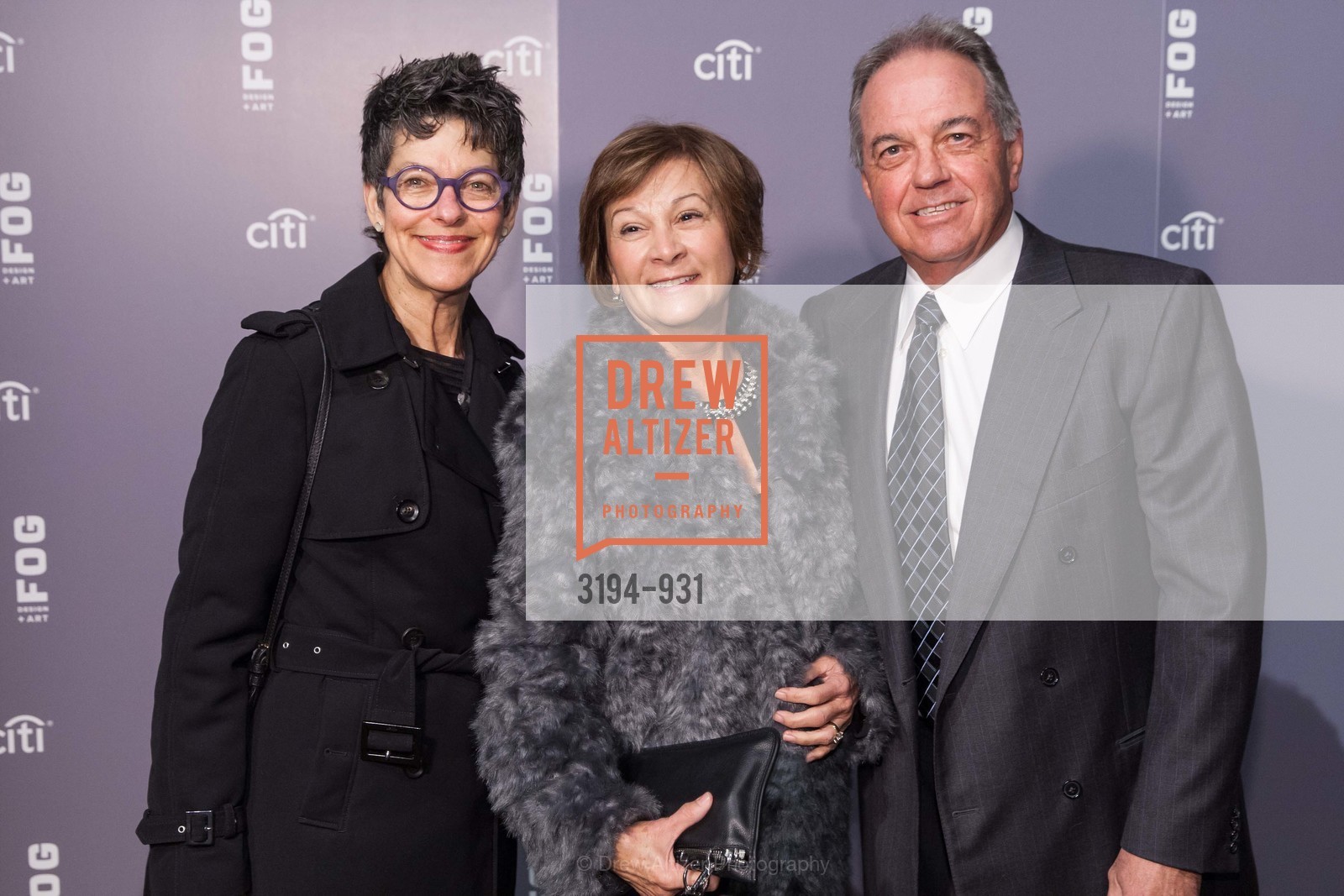 Sharon Tama, Linda Murray, Terry Murray, FOG Design + Art Fair Preview Gala, US, January 15th, 2015, Photo #3194-931 Sharon Tama, Linda Murray, Terry Murray, Photo #3194-931