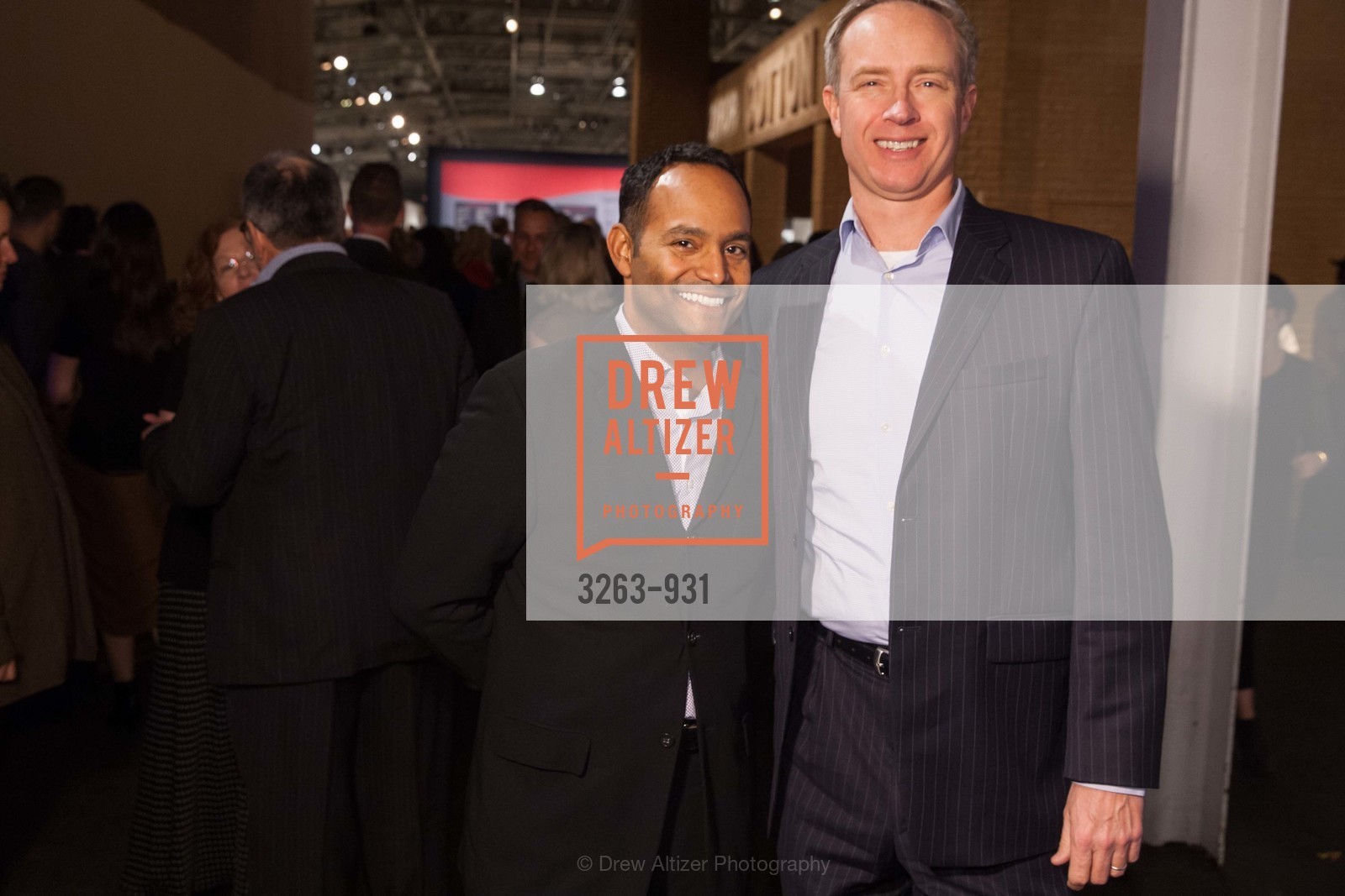 Greg Vargas, Dan Crisafulli, FOG Design + Art Fair Preview Gala, US, January 15th, 2015, Photo #3263-931 Greg Vargas, Dan Crisafulli, Photo #3263-931