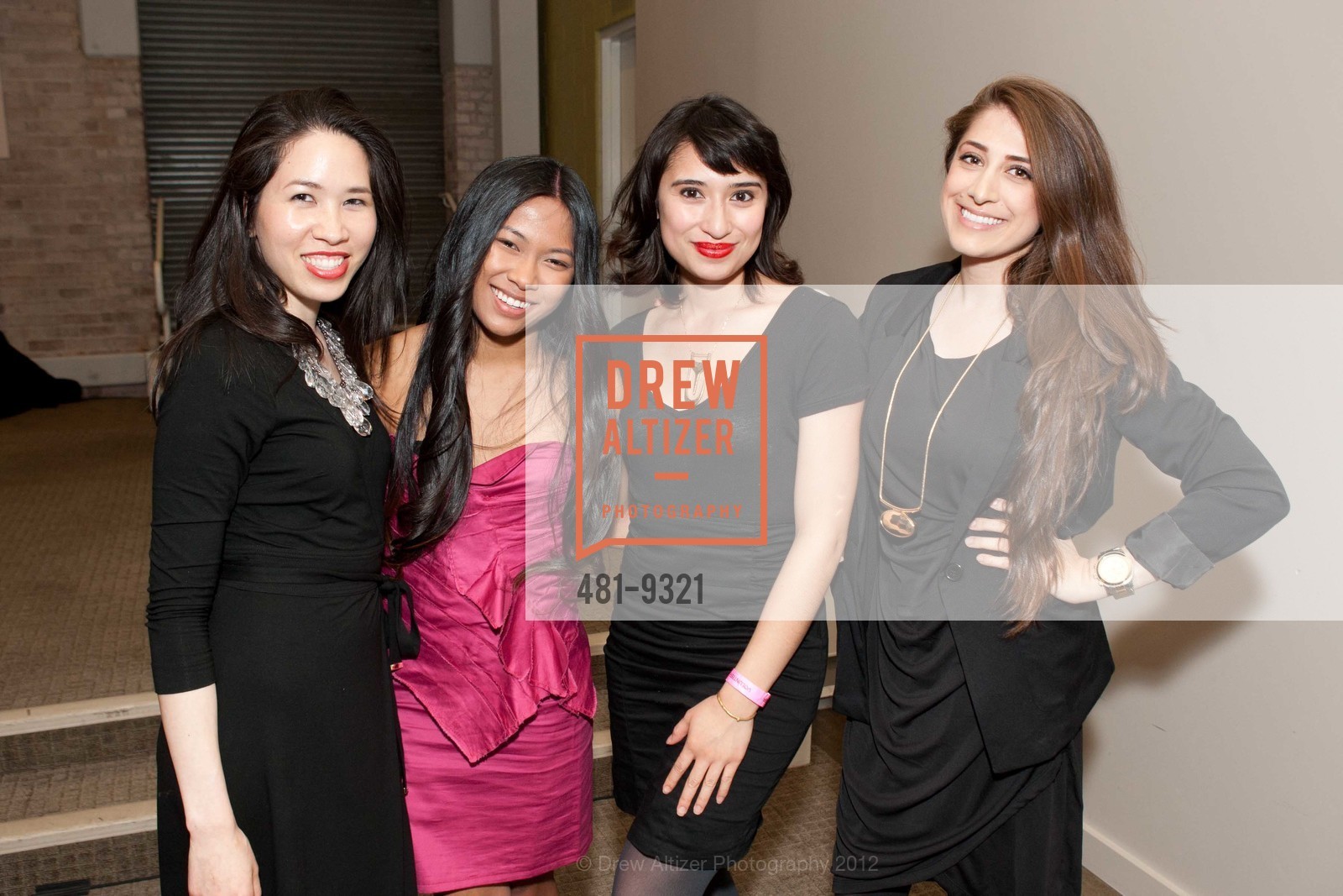 Jessica Scheoser, Andrea Rocha, Sultana Lodin, Photo #481-9321