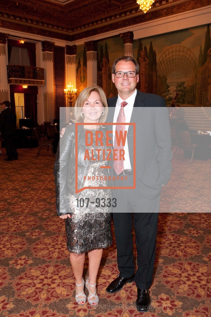 Theresa Castellano-Wood, Benjamin Wood, 2012 BOYS AND GIRLS CLUB Annual Gala, US, May 4th, 2012, Photo #107-9333 Theresa Castellano-Wood, Benjamin Wood, Photo #107-9333
