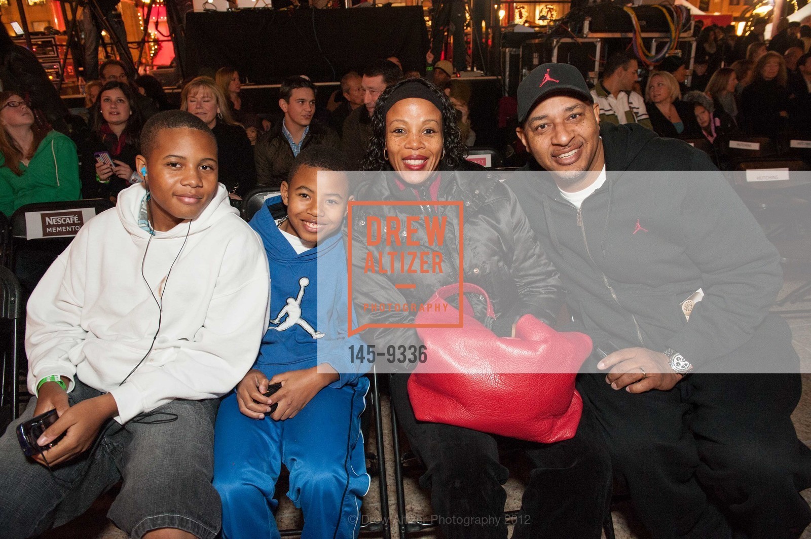 MIles Guillory, Lance Guillory, Phyllis Guillory, Graham Guillory, Macy's Great Tree Lighting, US, November 23rd, 2012, Photo #145-9336 MIles Guillory, Lance Guillory, Phyllis Guillory, Graham Guillory, Photo #145-9336