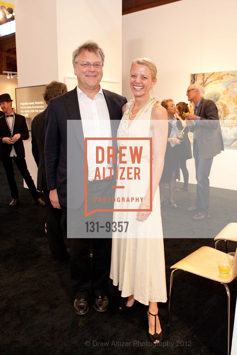 Nion McEvoy, Catherine Clark, artMRKT San Francisco 2012, US, May 17th, 2012, Photo #131-9357 Nion McEvoy, Catherine Clark, Photo #131-9357