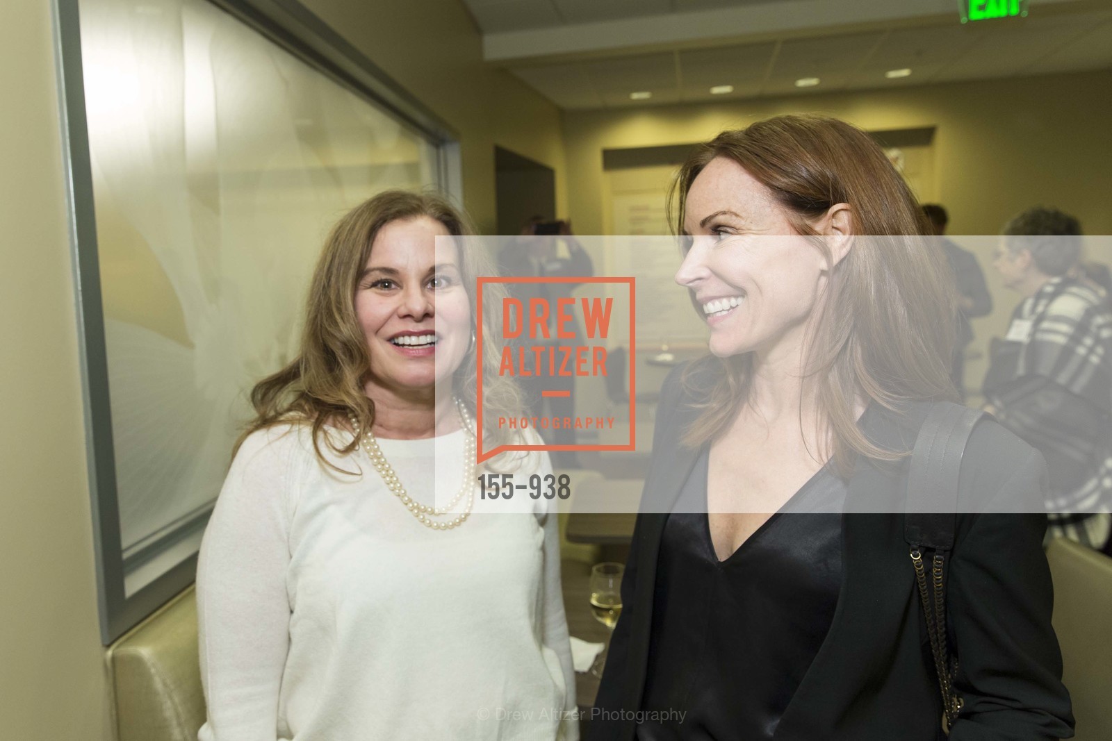 Kathleen Kusek, Amanda Clarke, RONALD McDONALD HOUSE Donor Reception, US, January 21st, 2015, Photo #155-938 Kathleen Kusek, Amanda Clarke, Photo #155-938
