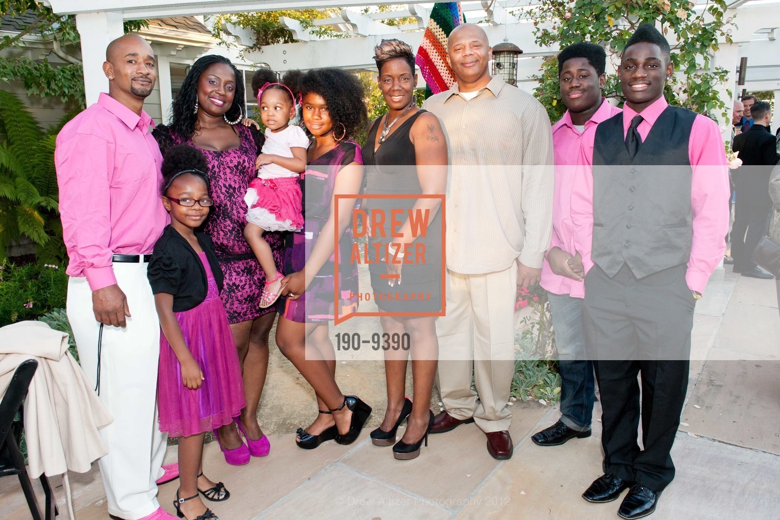Forest Thompson, Ariel Thompson, Tremica Thompson, Samiyah Thompson, Shaunee Thompson, Janice Mays, Michael Farley, Nate Kinsey, Trayshaun Kinsey, Photo #190-9390