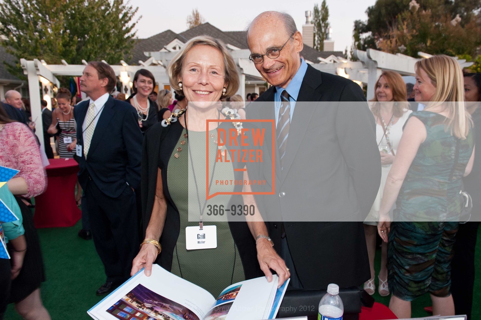 Gail Waller, Tim Schwertfeger, GEORGE MARK CHILDREN'S HOUSE Gala 2012: Superheroes, George Mark Children's House. 2121 George Mark Lane, September 29th, 2012, Photo #366-9390 Gail Waller, Tim Schwertfeger, Photo #366-9390