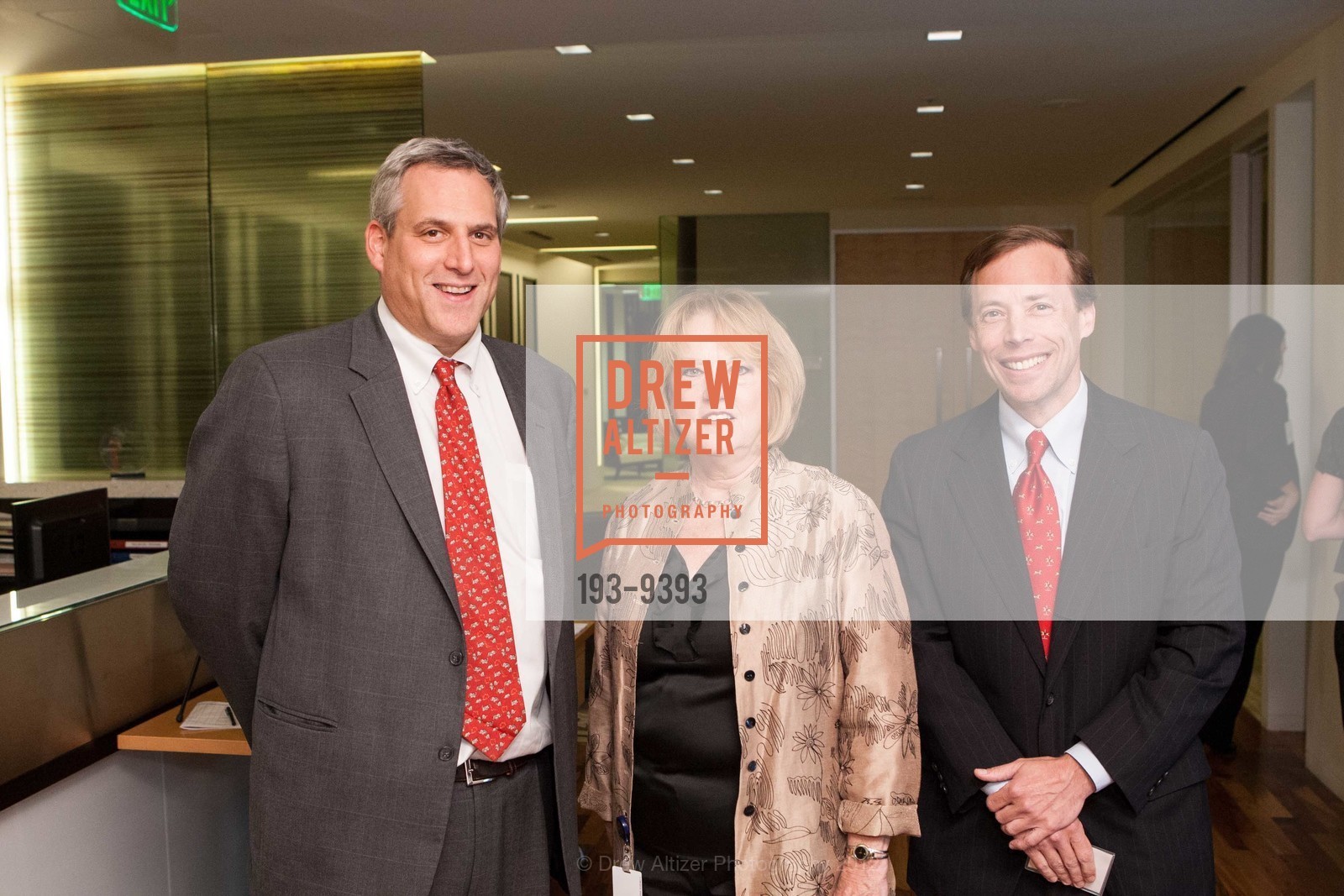 David Kaufman, Sheryl Dennis, Robert Weikert, 2013 Humanitarian CEO of the Year, Dignity Health Red Cross Board members, US, November 15th, 2012, Photo #193-9393 David Kaufman, Sheryl Dennis, Robert Weikert, Photo #193-9393
