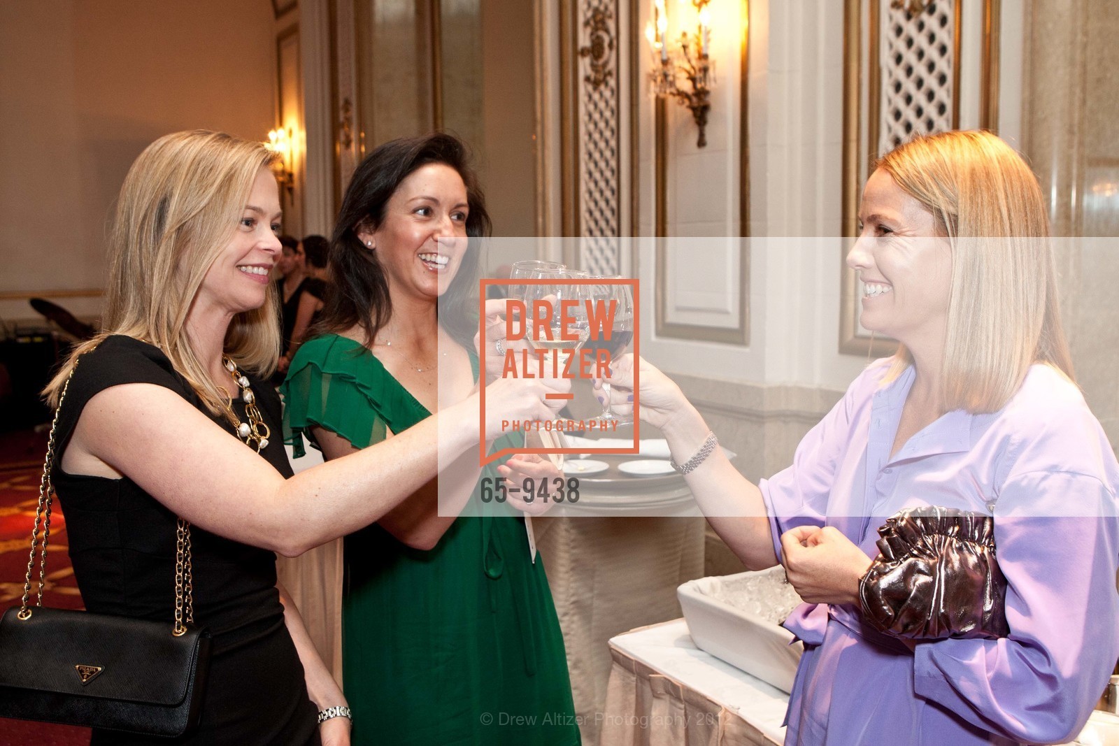 Nicole Barker, Kelly Myerberg, Amy Felsenthal, California Wine Classic Benefit for the CROHN'S & COLITIS FOUNDATION, US, April 26th, 2012, Photo #65-9438 Nicole Barker, Kelly Myerberg, Amy Felsenthal, Photo #65-9438