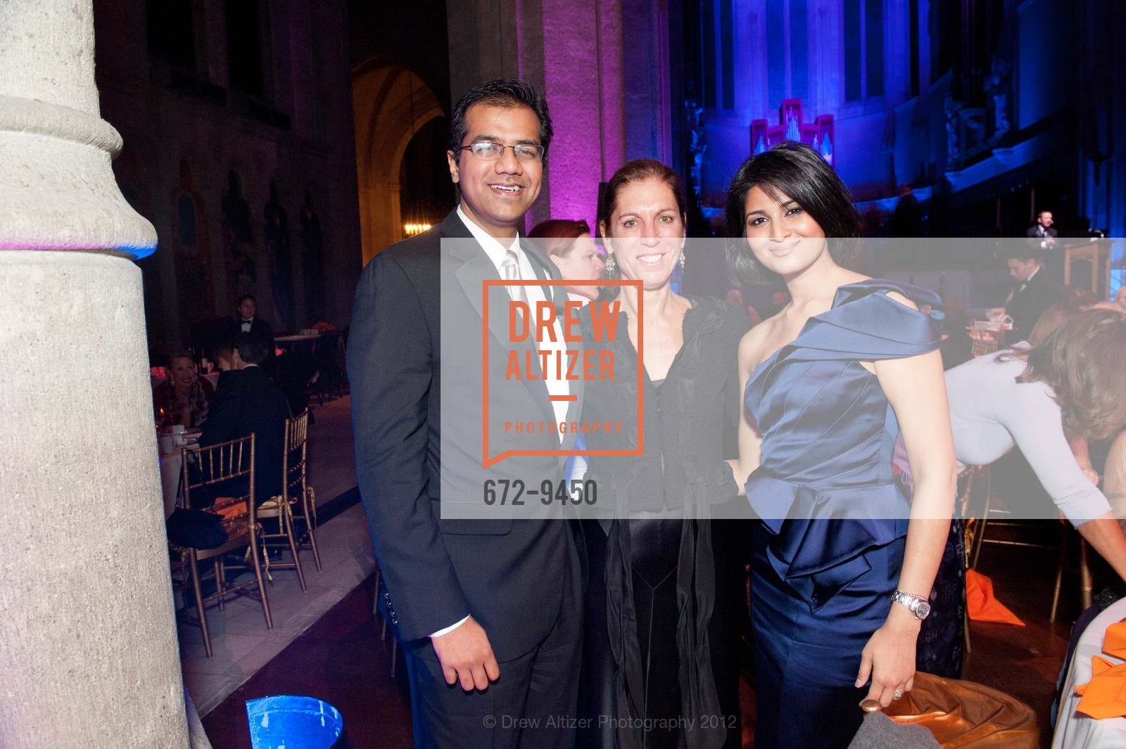 Munir Alan, Meredy Moore, Samira Rahmatullah, Carnivale at GRACE CATHEDRAL, US, February 17th, 2012, Photo #672-9450 Munir Alan, Meredy Moore, Samira Rahmatullah, Photo #672-9450