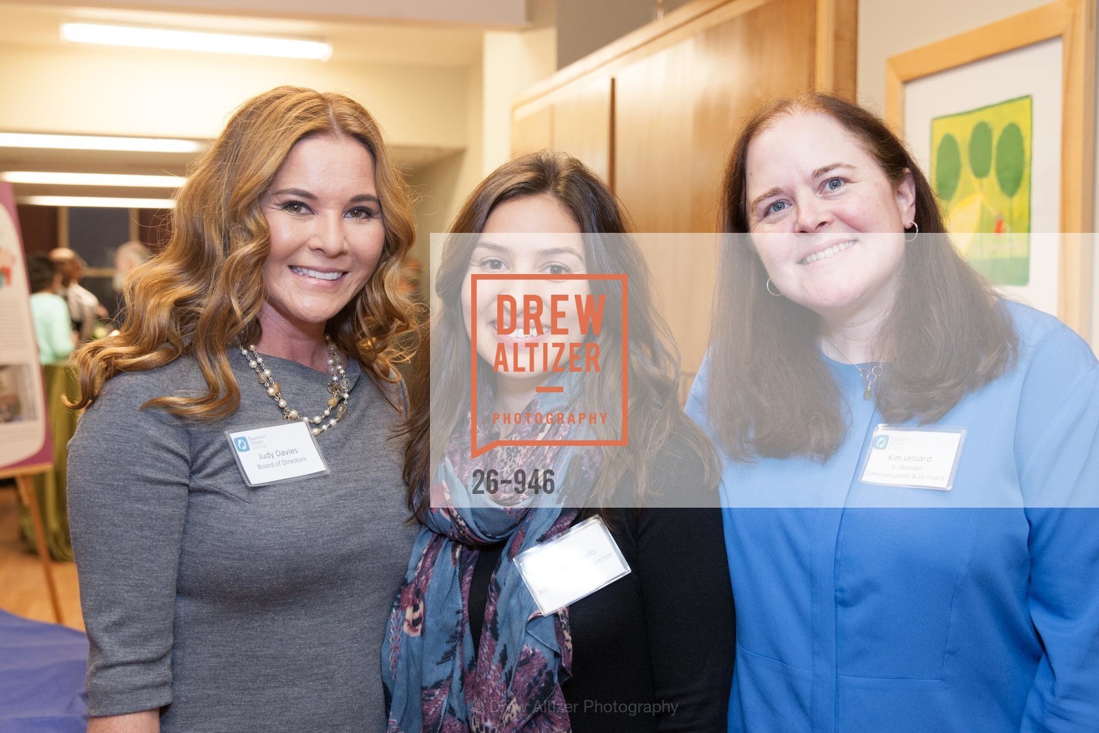 Judy Davies, Anna Hurtado, Kim Lessard, RAPHAEL HOUSE Honors Father David and Elaine Lowell, US, January 24th, 2015, Photo #26-946 Judy Davies, Anna Hurtado, Kim Lessard, Photo #26-946