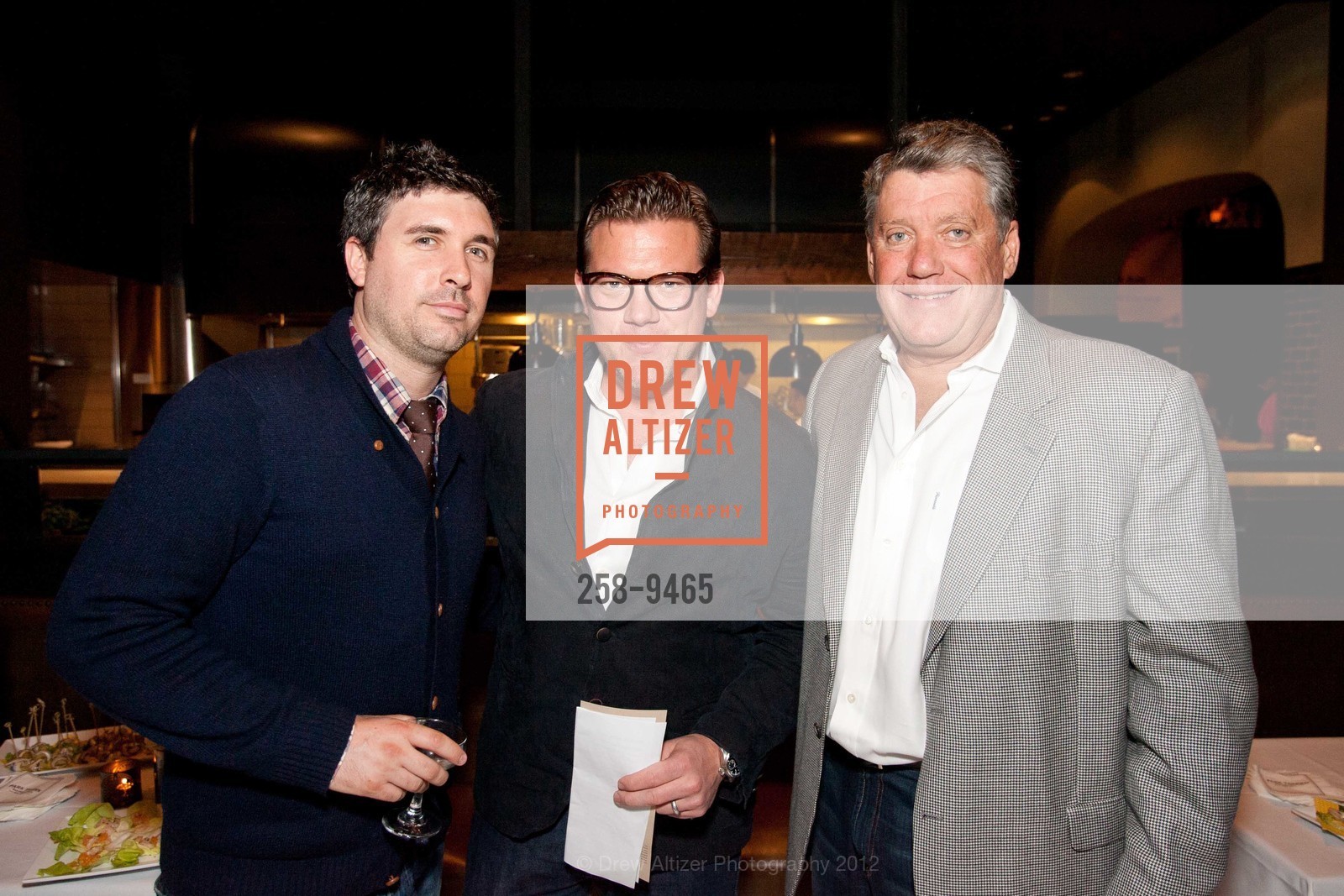 Paul Yeomans, Tyler Florence, PICNIC IN THE PARK at Park Tavern Benefiting UCSF CANCER CENTER, US, April 26th, 2012, Photo #258-9465 Paul Yeomans, Tyler Florence, Photo #258-9465