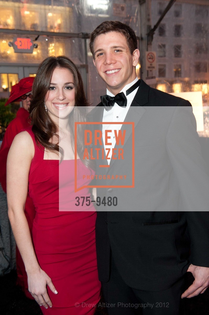 Elise Everett, Andrew Schall, 2012 RED CROSS GALA in Union Square, US, March 1st, 2012, Photo #375-9480 Elise Everett, Andrew Schall, Photo #375-9480