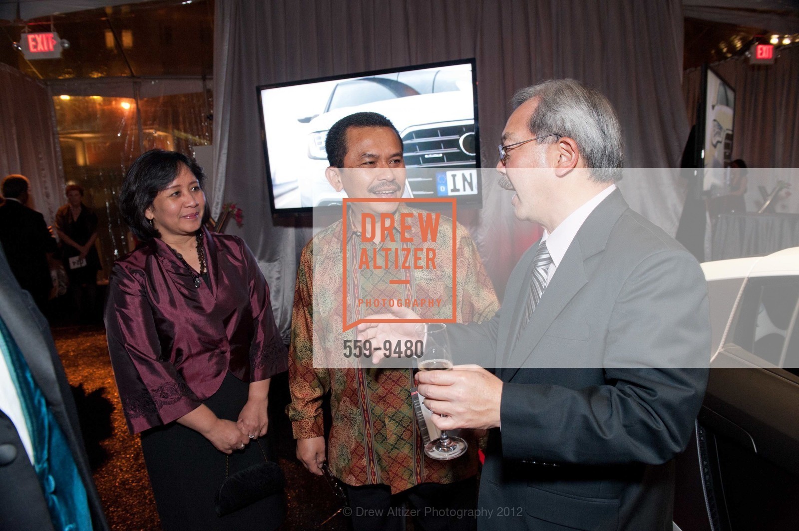 Agustina Sinambela, Asianto Sinambela, Mayor Ed Lee, 2012 RED CROSS GALA in Union Square, US, March 1st, 2012, Photo #559-9480 Agustina Sinambela, Asianto Sinambela, Mayor Ed Lee, Photo #559-9480