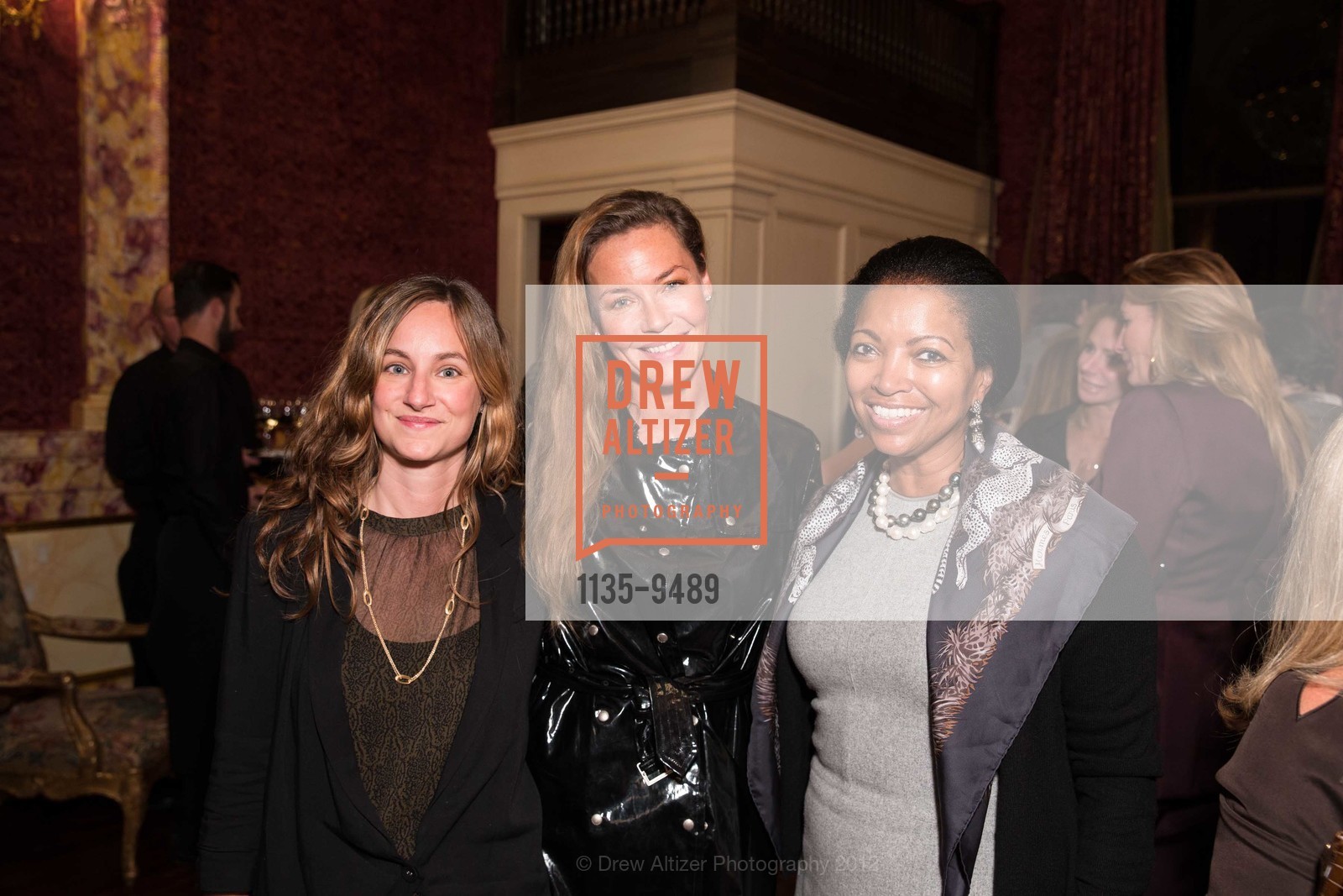 Julie Drazen, Connie Nielsen, Denise Bradley Tyson, Photo #1135-9489