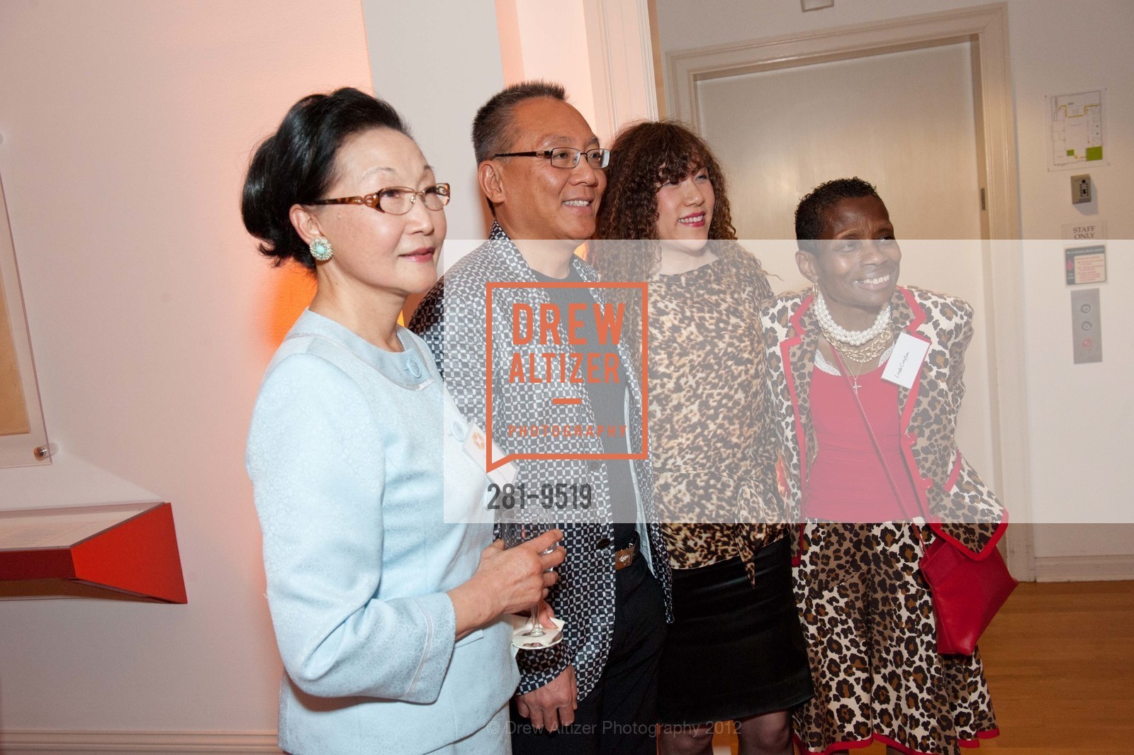 Florence Fang, Sehat Sutardja, Weilli Dai, Linda Crayton, CALIFORNIA HISTORICAL SOCIETY Reception Honoring Congresswoman Nancy Pelosi, US, August 7th, 2012, Photo #281-9519 Florence Fang, Sehat Sutardja, Weilli Dai, Linda Crayton, Photo #281-9519