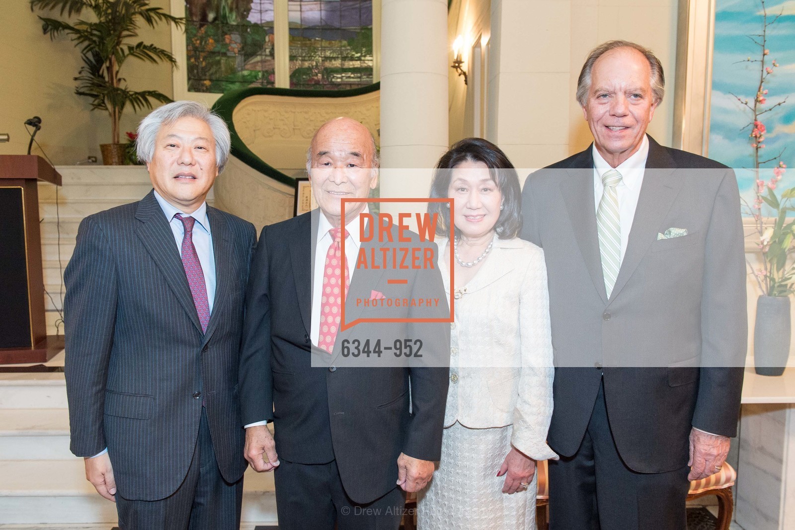 Masato Watanabe, Hiro Ogawa, Nobuko Saito Cleary, Gary Cleary, 2015 RED CROSS Gala Consular Reception, US, January 29th, 2015, Photo #6344-952 Masato Watanabe, Hiro Ogawa, Nobuko Saito Cleary, Gary Cleary, Photo #6344-952