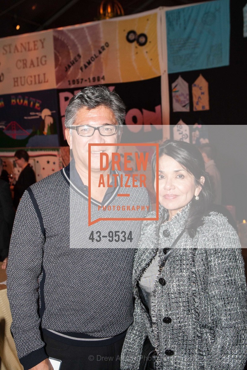 Mario Diaz, Nita Ybarra, Light in the Grove 2012, US, November 30th, 2012, Photo #43-9534 Mario Diaz, Nita Ybarra, Photo #43-9534