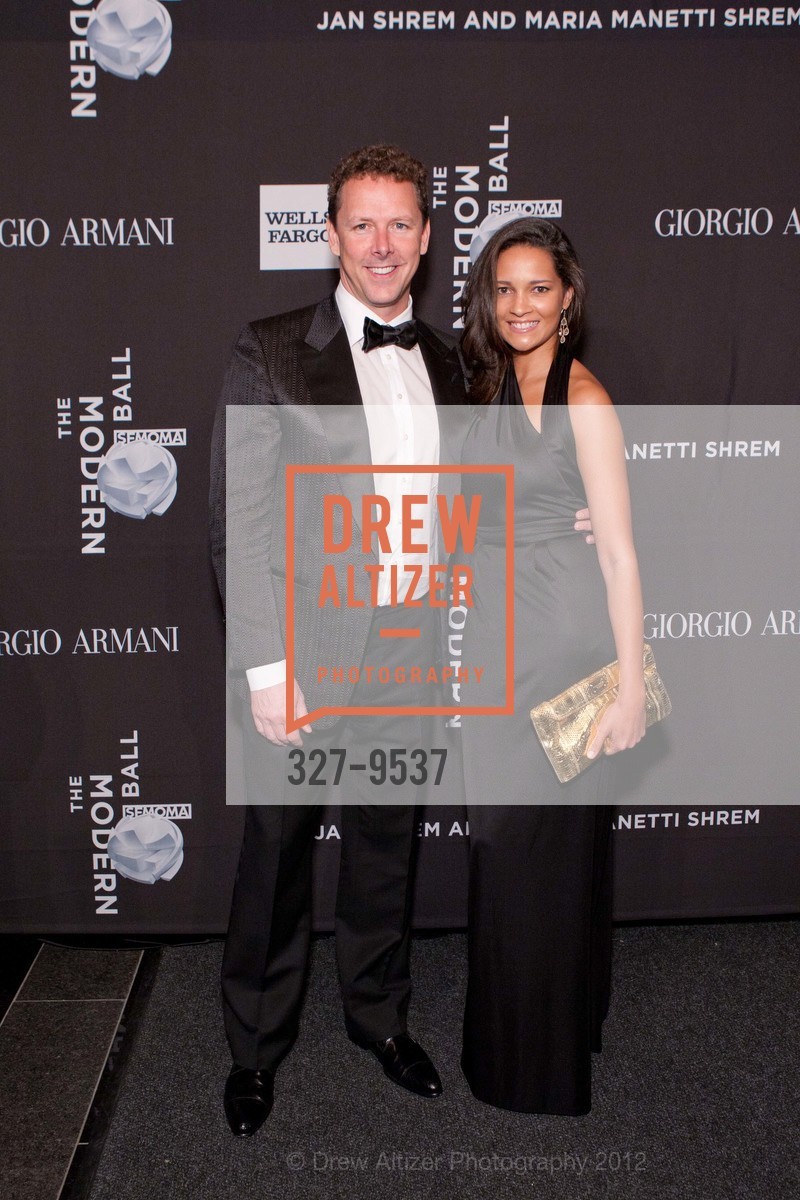 Tim Kasta, Laura Perez, Photo #327-9537