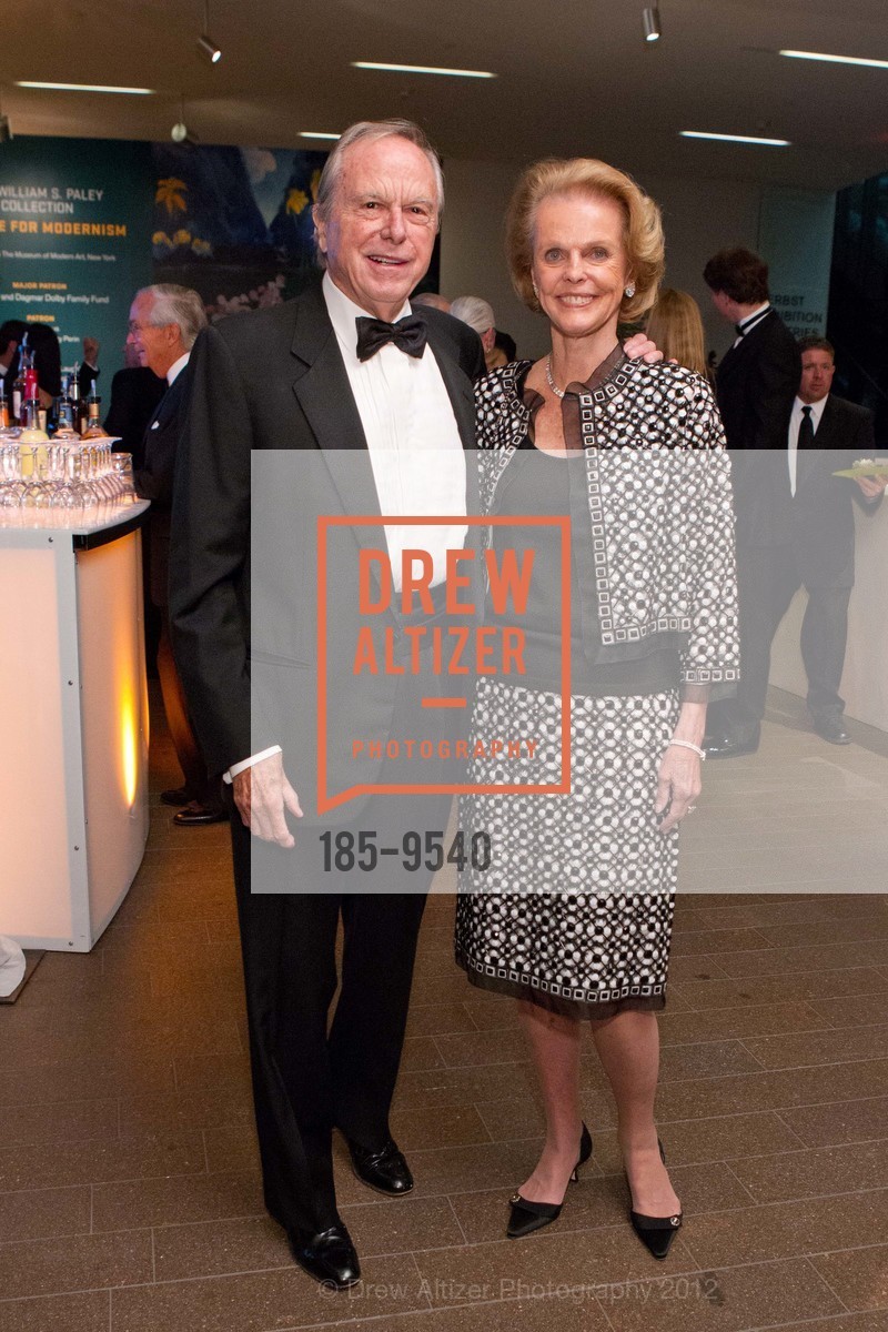 Sandy Robertson, Jeanne Robertson, William S. Paley Collection: A Taste for Modernism Opening Dinner at the DE YOUNG MUSEUM, de Young Museum. 50 Hagiwara Tea Garden Drive, September 12th, 2012, Photo #185-9540 Sandy Robertson, Jeanne Robertson, Photo #185-9540