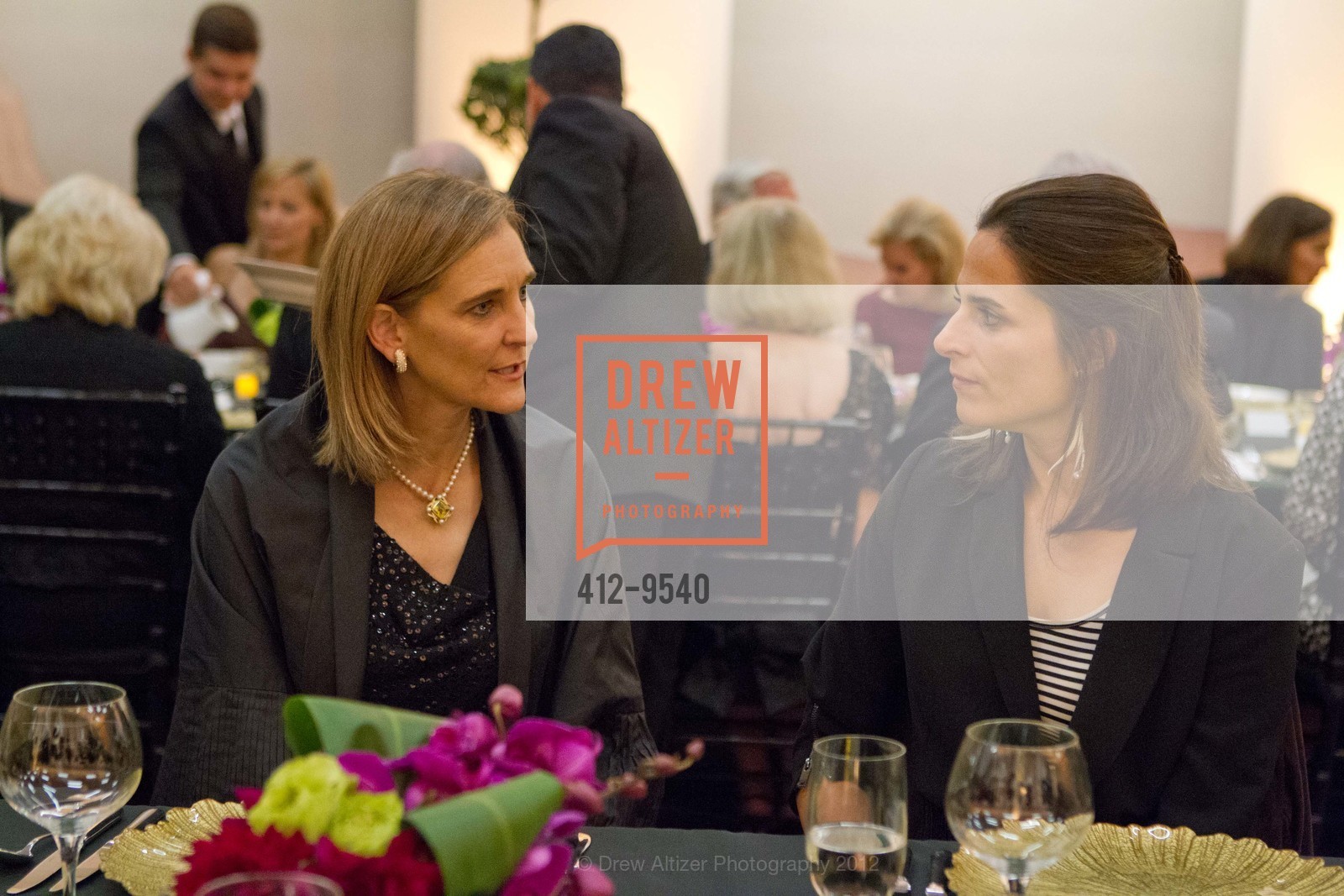 Jennifer Biederbeck, Anne Eschapasse, William S. Paley Collection: A Taste for Modernism Opening Dinner at the DE YOUNG MUSEUM, de Young Museum. 50 Hagiwara Tea Garden Drive, September 12th, 2012, Photo #412-9540 Jennifer Biederbeck, Anne Eschapasse, Photo #412-9540
