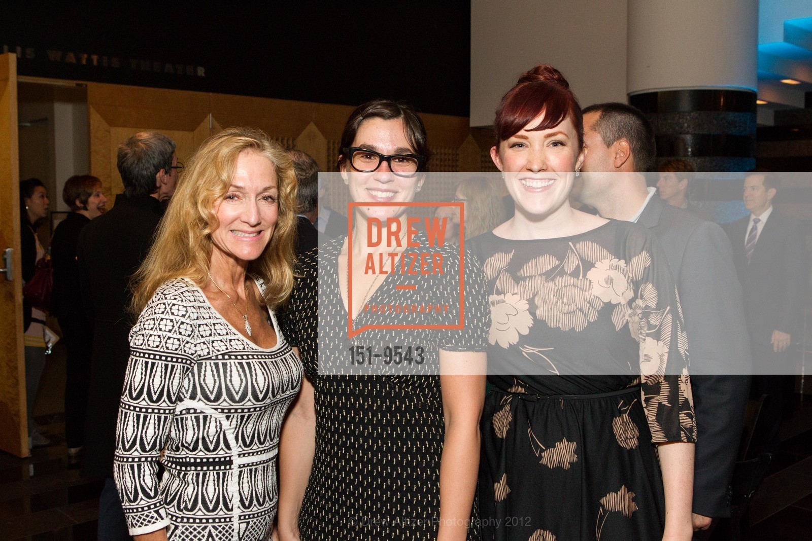 Jill Manton, Jenny Gheith, Anne Davis, Jasper Johns and Jay DeFeo Opening Reception at SFMOMA, US, October 30th, 2012, Photo #151-9543 Jill Manton, Jenny Gheith, Anne Davis, Photo #151-9543