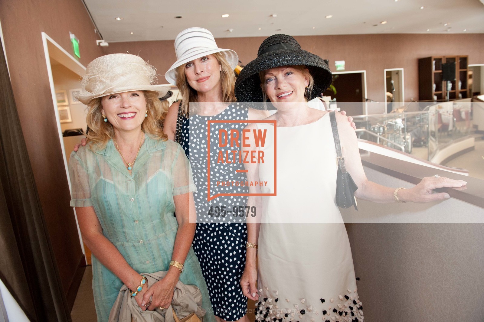 Carolyn Milton, Kerry Lundy, Alison Carlson, THE 2012 SAN FRANCISCO ZOOLOGICAL SOCIETY AUXILIARY LUNCHEON "Birds of a Feather", Neiman Marcus, The Rotunda. 150 Stockton Street, October 3rd, 2012, Photo #495-9579 Carolyn Milton, Kerry Lundy, Alison Carlson, Photo #495-9579